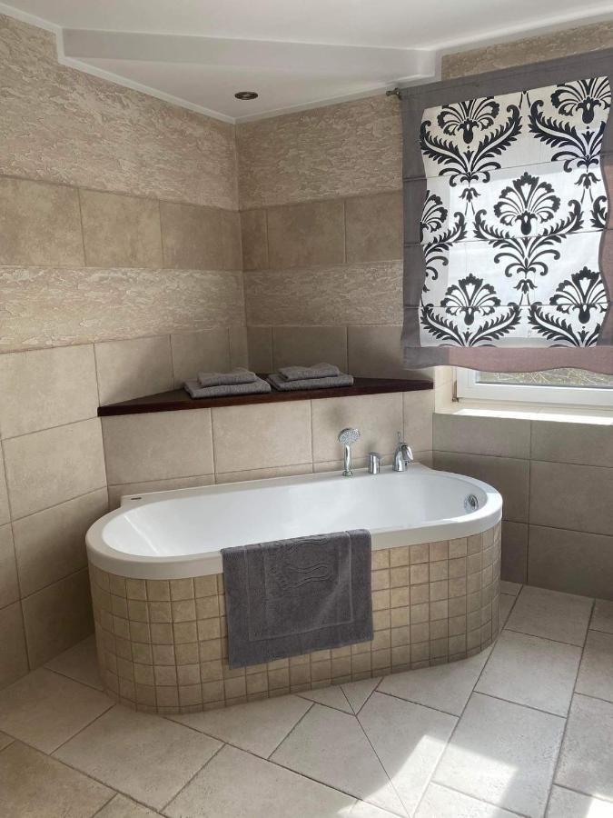 Apartament Elk Centrumアパートメント エクステリア 写真